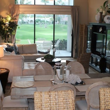 Oak Hill 1 living and dining area