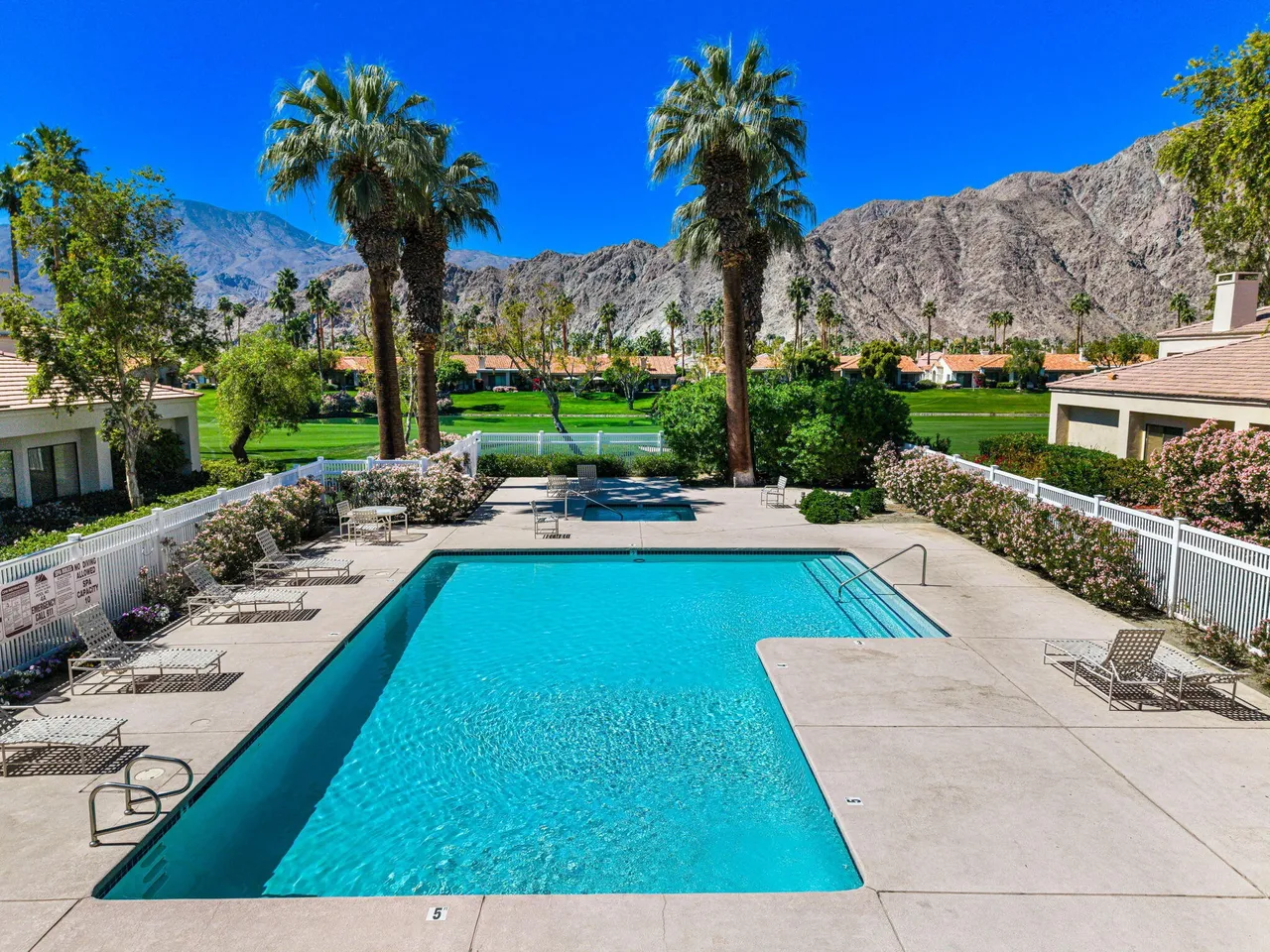 Community pool